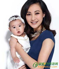 趙海比楊雪大多少歲