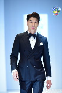 張亮現在還走秀嗎