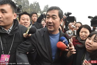 張國立趙本山誰地位高