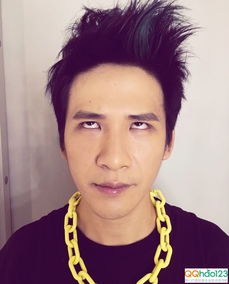 大張偉一個伸手什么歌