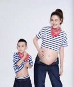 陳小春怎么追的應采