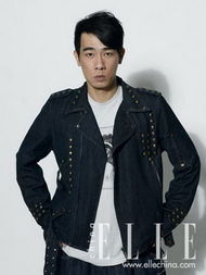 陳小春爸媽還在嗎