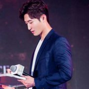 竇驍為什么是加拿大國籍