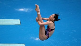 和吳敏霞一起跳水的是誰