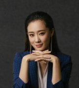 張小斐和楊冪是同班嗎