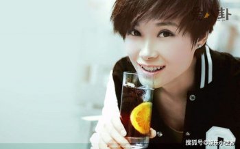 李宇春在圈中地位高嗎