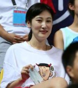 周琦女友多大了