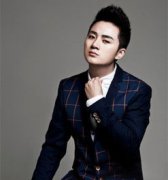 余少群的妻子是誰