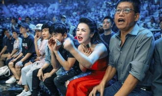 鄒市明和泰森誰厲害