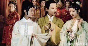 于小彤演紅樓夢時多大