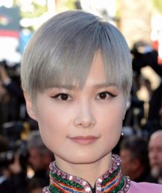 胡歌李宇春怎么回事