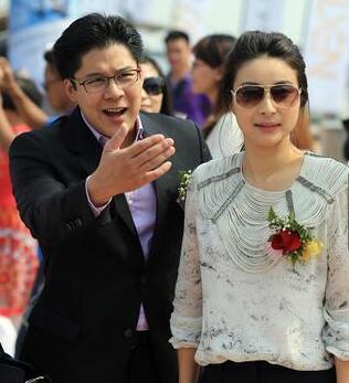 郭晶晶怎么認識霍啟剛