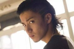 小栗旬發型怎么留