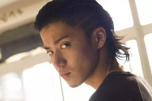 小栗旬發型怎么留