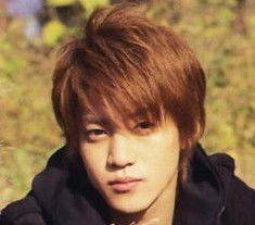 小栗旬發型留多久