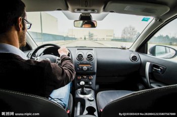 辛有志開什么車