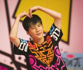 湖南臺怎么老捧大張偉