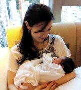 李嘉欣生了幾個