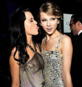 水果姐和霉霉怎么了