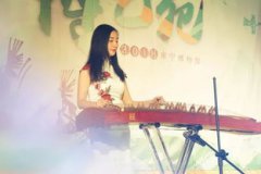 青城山下白素貞是什么歌