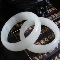 為什么有的阿富汗玉看上去那么水靈通透