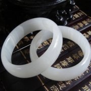 為什么有的阿富汗玉看上去那么水靈通透