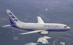 波音737坐多少人