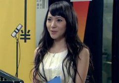 愛情公寓諾瀾是誰演的