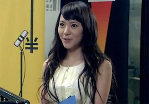 愛情公寓諾瀾是誰演的