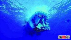 蛟龍?zhí)枬撍畣T嚇瘋了嗎