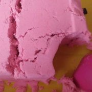 孩子玩的太空沙有毒嗎，是什么材料做的（對孩子無害）