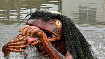 水猴子真的存在嗎?攝影家拍到水猴子圖片(膽小勿看)