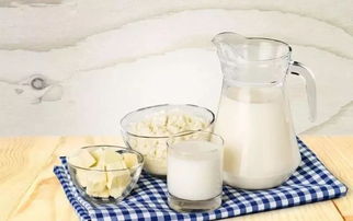 喝牛奶記住4個最佳時間，早上一杯牛奶更好補充體力