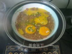 在鍋里蒸蛋糕多長時間,一般需要蒸15分鐘左右