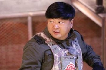 炊事班的故事班長扮演者是誰