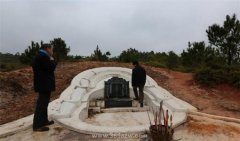 小孩子去墓地有忌諱嗎