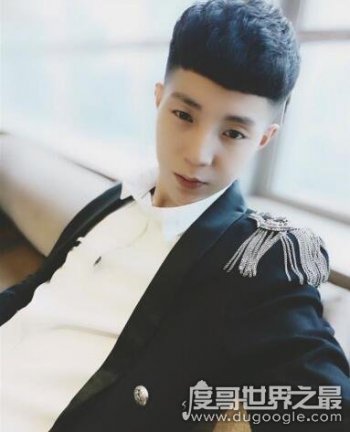 快手mc高迪個(gè)人資料的真名,真名高佳琪(一人我飲酒醉原創(chuàng))