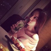 女人酒醉后哭了代表