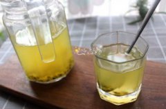 百香果泡蜂蜜水禁忌