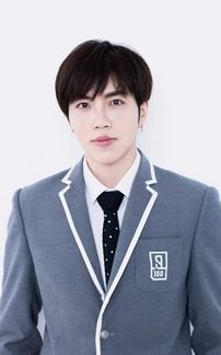 秦奮的真實身高