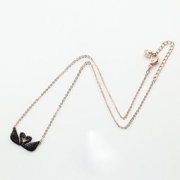 送女孩黑天鵝項鏈寓意