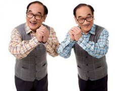 嚴順開什么時候去世的，2017年10月16日因病去世