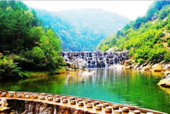 五朵山風景區在哪里，河南省南陽市南召縣四棵樹鄉境內