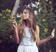 九個(gè)斗的女人命運(yùn)，能夠通過自己的好口才獲得自己想要的地位和成就