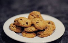 什么是低筋面粉，指的是水分含量13.8%蛋白質含量9.5%以下的面粉