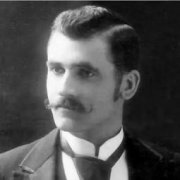 作業是誰發明的，意大利教師羅伯特·納維利斯