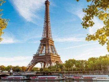 埃菲爾鐵塔象征著什么，是浪漫的象征