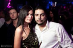 天上人間的意思，暗指今昔兩種截然不同的人生際遇