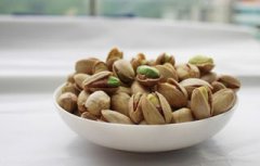 開心果是什么樹的果實，是漆樹科落葉喬木無名木的果實