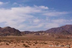 海拔最高的盆地,最高的盆地是柴達木盆地